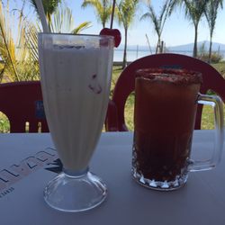 Playa Linda - Piña colada and Michelada
