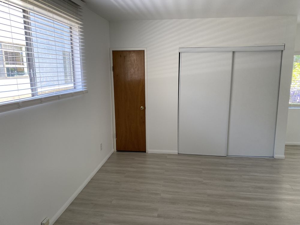 Slide of Saunders Construction Renovation