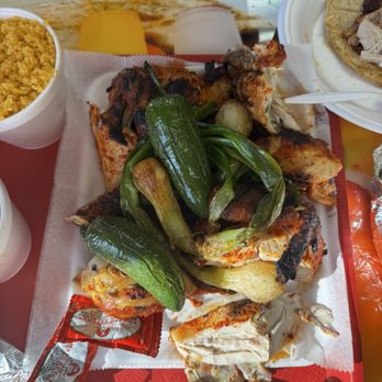 El Rey del Pollo Asado - Full Roasted chicken with grilled onions - Mexican Near Me - Waukegan, Illinois El Rey del Pollo Asado - Full Roasted chicken with grilled onions - Mexican Near Me - Waukegan, Illinois