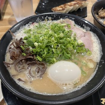 Hakata Ikkousha Ramen - Regular Tonkotsu - Ramen Near Me - Costa Mesa, California Hakata Ikkousha Ramen - Regular Tonkotsu - Ramen Near Me - Costa Mesa, California