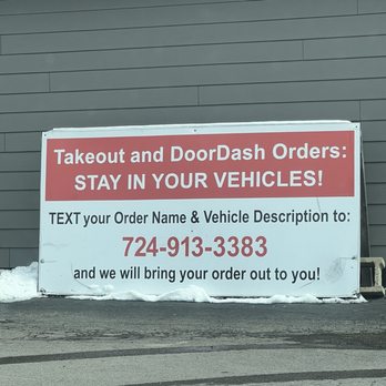 Bowser's - You can have your take out order brought out to you - Chicken Wings Near Me - Monaca, Pennsylvania