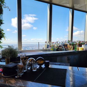 Peak with Priceless Restaurant & Bar - Bar area - New American Near Me - New York, New York