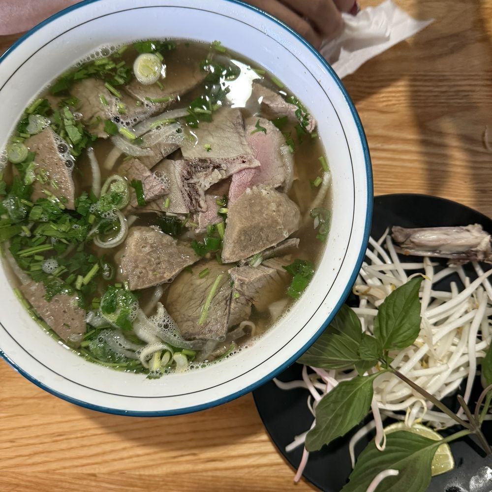 Pho Chef - P9. Brisket & Flank Noodle Soup - Soup Near Me - Columbus, Ohio Pho Chef - P9. Brisket & Flank Noodle Soup - Soup Near Me - Columbus, Ohio