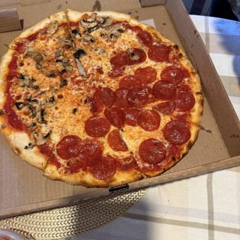 Roger's Pizzerolo - Italian Near Me - El Cajon, California Roger's Pizzerolo - Italian Near Me - El Cajon, California
