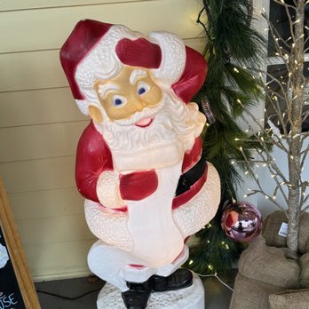 Cornell Farm Cafe - Santa - Cafes Near Me - Portland, Oregon
