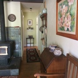 Finch Gardens - Boardinghouse hallway