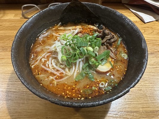 Grasshopper Ramen Bar by null