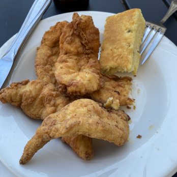 The Mad River Tavern - Chicken tenders with out the honey mustard - Bars Near Me - Campton, New Hampshire The Mad River Tavern - Chicken tenders with out the honey mustard - Bars Near Me - Campton, New Hampshire