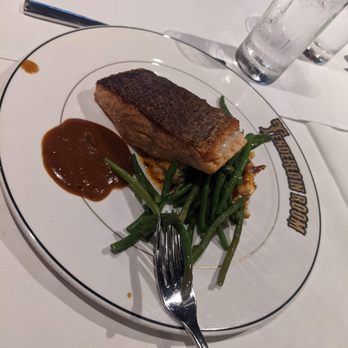 The Tenderloin Room - Salmon - Steakhouses Near Me - Saint Louis, Missouri The Tenderloin Room - Salmon - Steakhouses Near Me - Saint Louis, Missouri