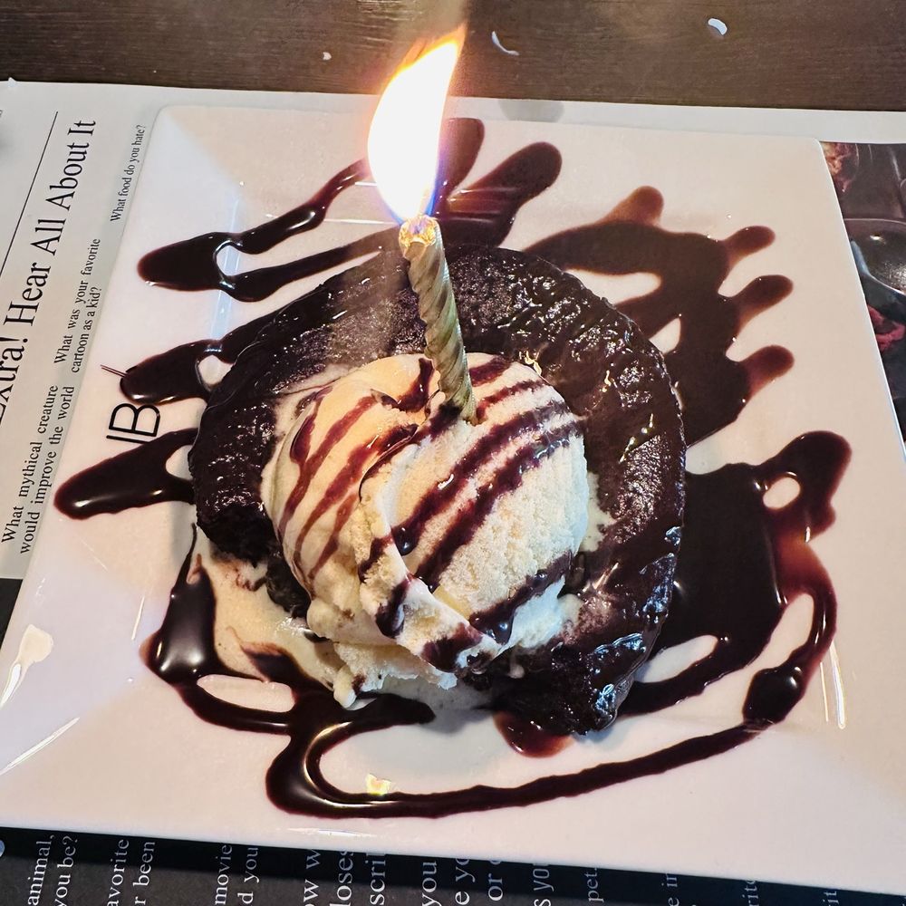 Inchin's Bamboo Garden - Thought birthday dessert would be on the house but end up charged, tastes pretty decent though so don't mind the price. - Chinese Near Me - Dublin, California
