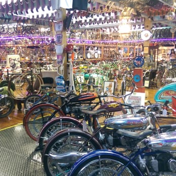 Bicycle Heaven - Just a small taste of the incredible intricacy and presentation of this place - Museums Near Me - Pittsburgh, Pennsylvania Bicycle Heaven - Just a small taste of the incredible intricacy and presentation of this place - Museums Near Me - Pittsburgh, Pennsylvania