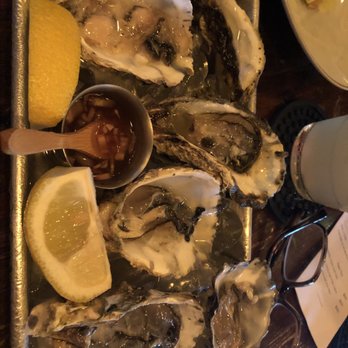 The Admiral - Oysters Thursday, yummy 20 pesos each! - Sports Bars Near Me - Playa del Carmen, ROO The Admiral - Oysters Thursday, yummy 20 pesos each! - Sports Bars Near Me - Playa del Carmen, ROO