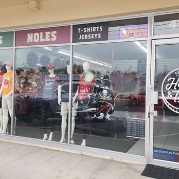 Heads and Tails - Entrance - Sports Wear Near Me - Tampa, Florida