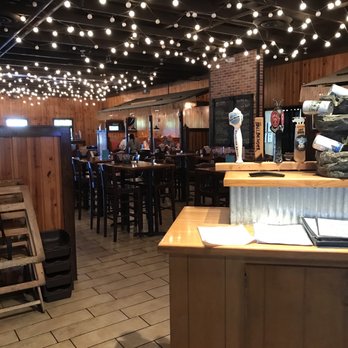 Fatty's Taphouse - Dinning area - Bars Near Me - Fredericksburg, Virginia Fatty's Taphouse - Dinning area - Bars Near Me - Fredericksburg, Virginia