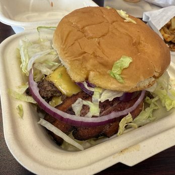 Dale's Burger Shack - Bacon cheeseburger - Hot Dogs Near Me - Carbondale, Illinois
