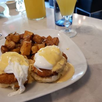 Scarlet Oak - Crabcake Benedict - New American Near Me - Washington, DC, District of Columbia Scarlet Oak - Crabcake Benedict - New American Near Me - Washington, DC, District of Columbia