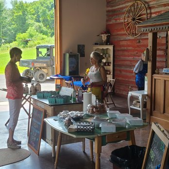 Star Farm Blueberries - The owner welcoming us. - Pick Your Own Farms Near Me - Galway, New York Star Farm Blueberries - The owner welcoming us. - Pick Your Own Farms Near Me - Galway, New York