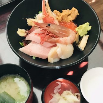 Waraku - Deluxe Assorted Bowl - Izakaya Near Me - Torrance, California