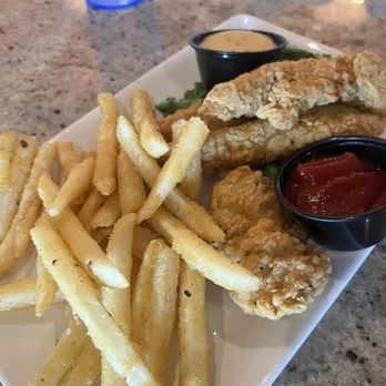 Avalon Aeropub - Chicken tenders with fries - Pubs Near Me - Redmond, Oregon