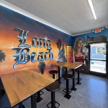 Eat Fantastic - Inside - Burgers Near Me - Long Beach, California