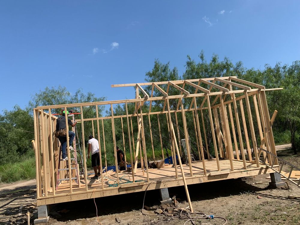 Slide of Martinez Remodelaciones