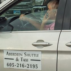 Aberdeen Shuttle & Taxi - Looks awful