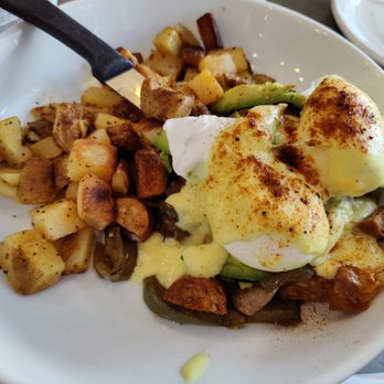 Turning Point - Easy big Benedict - Breakfast & Brunch Near Me - Hoboken, New Jersey Turning Point - Easy big Benedict - Breakfast & Brunch Near Me - Hoboken, New Jersey