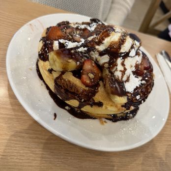 Aloha Kitchen - Strawberry banana Fruit Souffle Pancakes - Breakfast & Brunch Near Me - Honolulu, Hawaii Aloha Kitchen - Strawberry banana Fruit Souffle Pancakes - Breakfast & Brunch Near Me - Honolulu, Hawaii