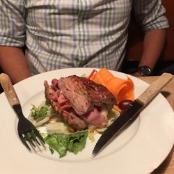 Modrá růže - Stuffed pork. Very nice presentation. And apparently very deelish!