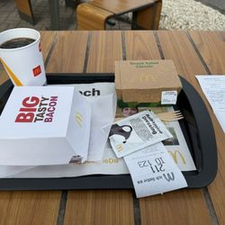 McDonald's - 12€ fur einen Fastfood Burger