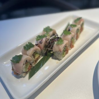 Seabutter - Sushi Bars Near Me - Glendale, California