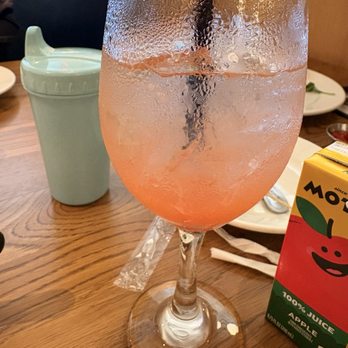 Wood-n-Tap - Sangria - American Near Me - Groton, Connecticut