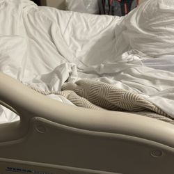 Medical City of Lewisville - Deflated bed