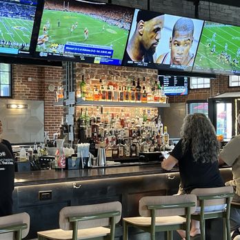 Main Street Pub & Eatery - The Bar - Pubs Near Me - Spartanburg, South Carolina Main Street Pub & Eatery - The Bar - Pubs Near Me - Spartanburg, South Carolina
