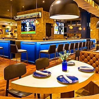 Noble Tavern - Cocktail Bars Near Me - St. Petersburg, Florida