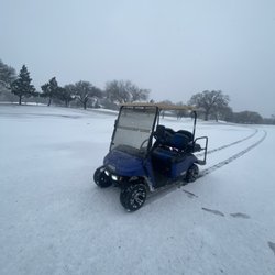 Hill Country Cart Rentals - This was the only time I've seen snow, that was fun!