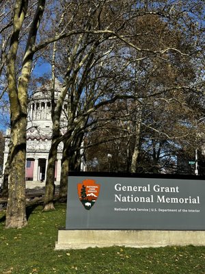 General Grant National Memorial by null