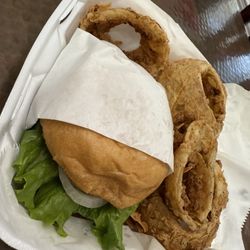 Fields Store Pit BBQ - Burger with onion rings.