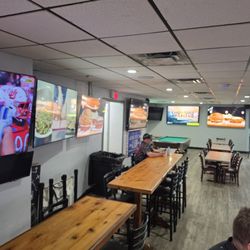 Sports Den Pub