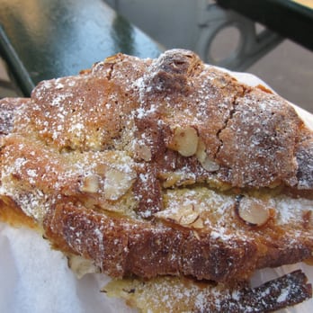 Arnaud Delmontel - Croissant aux Amandes - Bakeries Near Me - Paris, 75