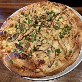 Yard House - Truffled Mushroom - New American Near Me - Vernon Hills, Illinois Yard House - Truffled Mushroom - New American Near Me - Vernon Hills, Illinois
