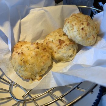 Red Lobster - Cheddar Bay Biscuits - Seafood Near Me - Lima, Ohio