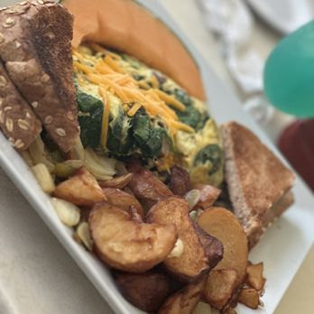 The Dune Deck Cafe - Breakfast & Brunch Near Me - Lantana, Florida