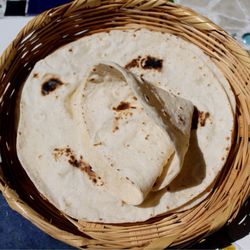 Tortilla harina fresca