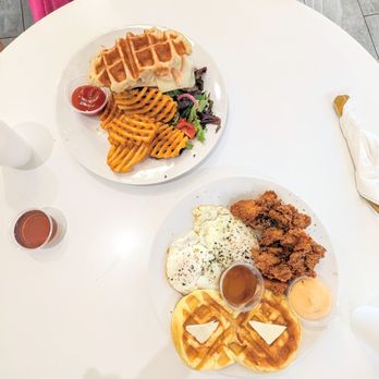 Fluffy Fluffy - Ham and Cheese Croffle Sandwich Chicken Karaage and Waffles - Desserts Near Me - Tustin, California