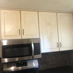 Filly's Cleaning Service - Cabinet cleaning