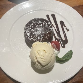 Il Fornaio - Vulcano - Italian Near Me - Mountain View, California Il Fornaio - Vulcano - Italian Near Me - Mountain View, California