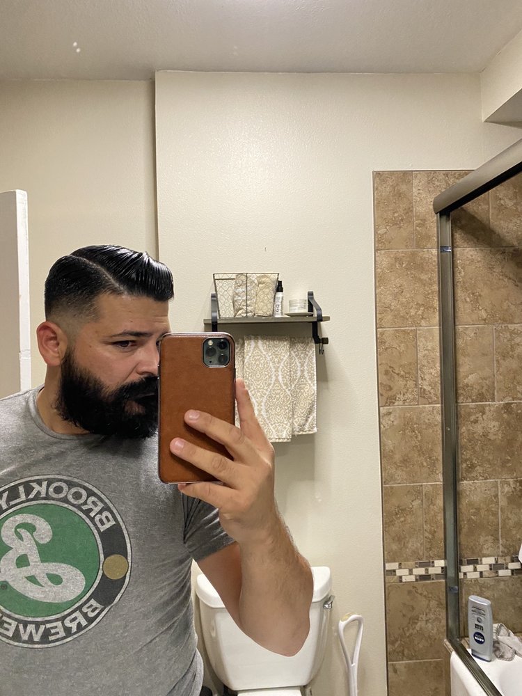 OSKAR’S BARBER SHOP Updated September 2024 23 Photos & 56 Reviews 2218 S La Brea Ave, Los