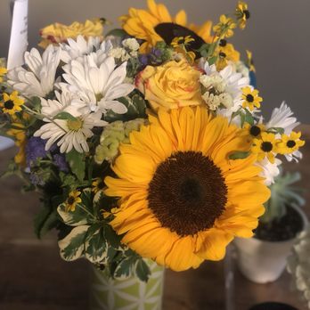Bokay Florist - Gorgeous floral arrangement from the best local floral shop! - Florists Near Me - Indianapolis, Indiana