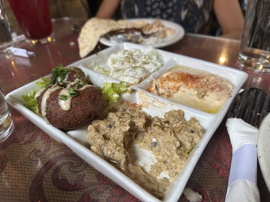 DarSalam Restaurant & Catering (Alberta) by null